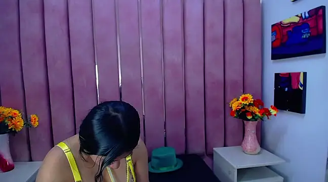 Snapshot of Sofia_Daemon chatting on 03/21/25, 07:46 Sofia Daemon online show from 03/21/25, 07:46