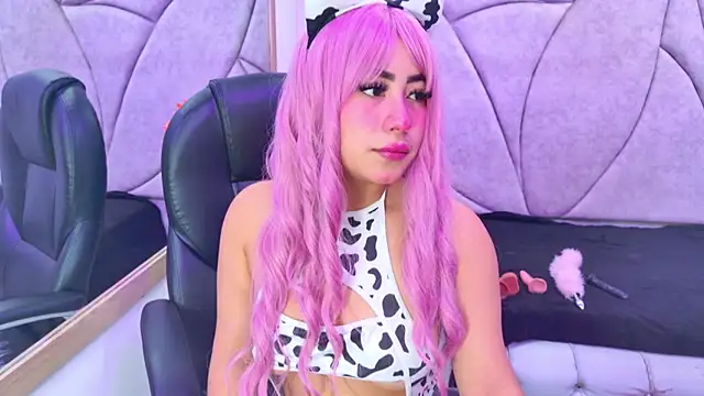 Sofia Daemon online show from 11/28/25, 03:07