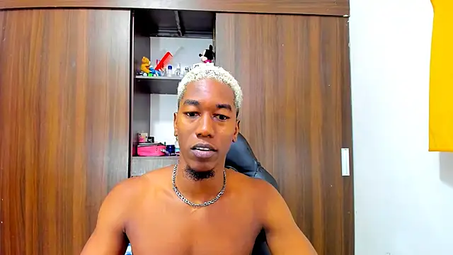Dreamastercum  online show from 10/13/25, 01:23