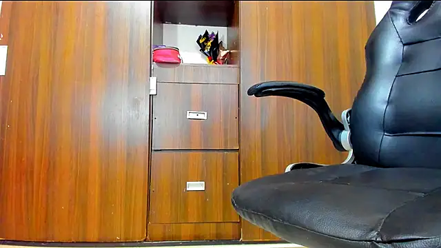 Dreamastercum  online show from 10/28/25, 07:35