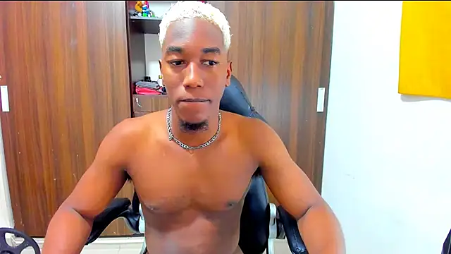 Dreamastercum  online show from 01/05/26, 10:35