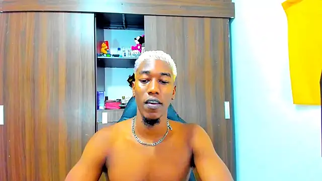 Dreamastercum  online show from 10/25/25, 07:25