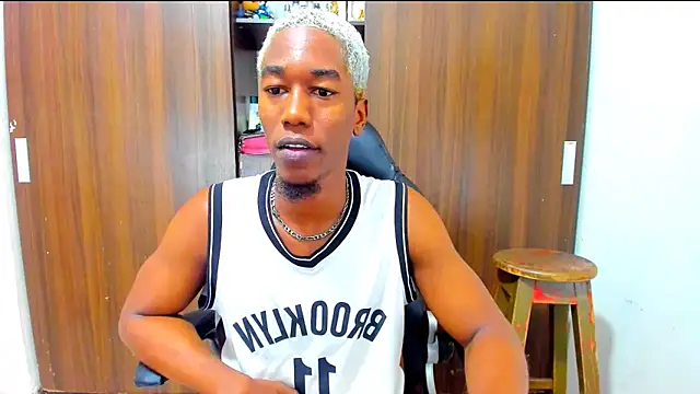 Dreamastercum  online show from 11/22/25, 08:18