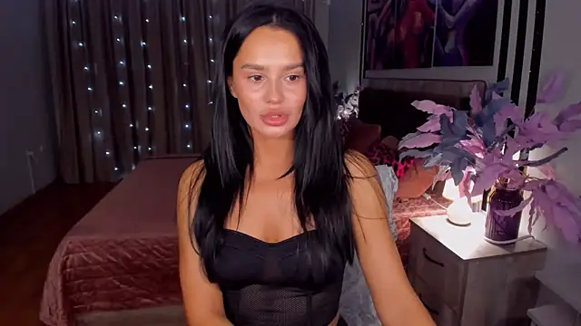 DanaSincere online show from 12/02/25, 06:31