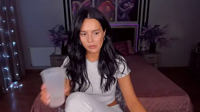 DanaSincere online show from 09/24/25, 05:03