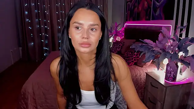 DanaSincere online show from 10/25/25, 05:50