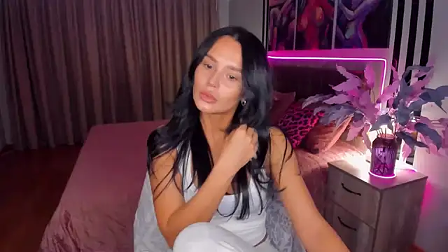 DanaSincere online show from 10/04/25, 05:42