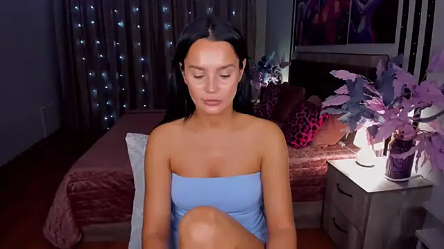 DanaSincere online show from 11/30/25, 05:19