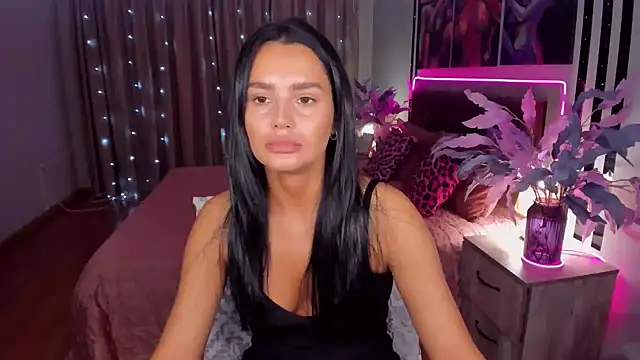 DanaSincere online show from 10/10/25, 03:40