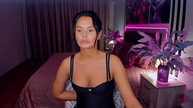 DanaSincere online show from 10/14/25, 04:13