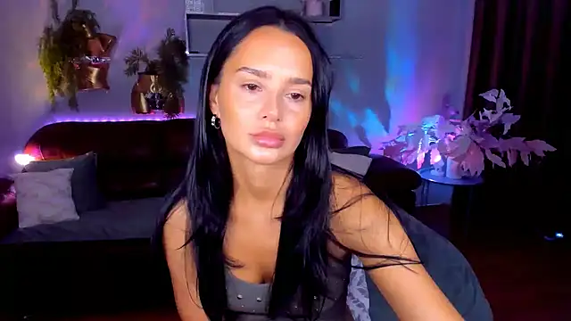 Snapshot of DanaSincere chatting on 07/21/26, 03:30 DanaSincere online show from 07/21/26, 03:30