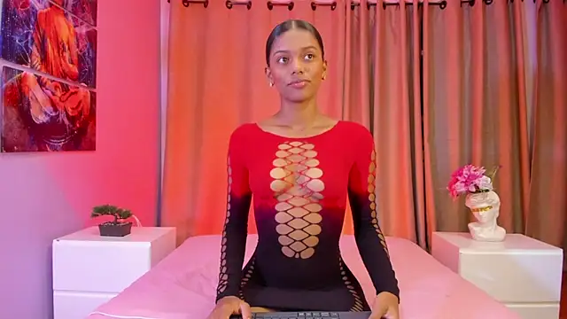 Lia Taylor1 online show from 02/04/26, 05:02