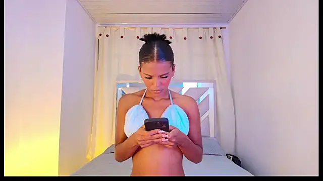 Lia Taylor1 online show from 03/11/26, 10:48