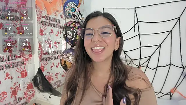 emilyy cooperr online show from 10/11/25, 12:17