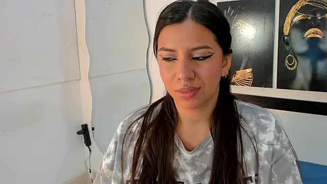 emilyy cooperr online show from 11/11/25, 12:22