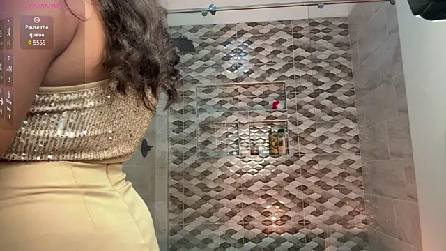 emilyy cooperr online show from 11/01/25, 12:21