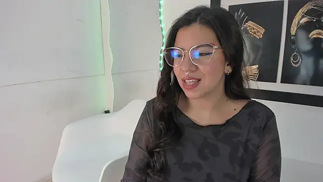 emilyy cooperr online show from 09/29/25, 12:11