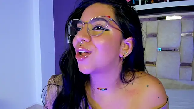 emilyy cooperr online show from 02/03/26, 12:21