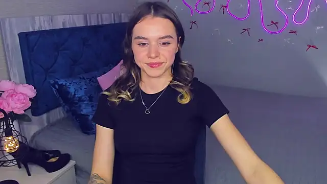 EmelyMason online show from 12/05/25, 12:15