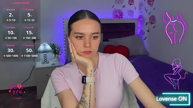 EmelyMason online show from 05/06/26, 03:43