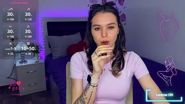 EmelyMason online show from 04/20/26, 05:54