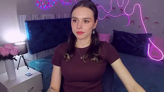 EmelyMason online show from 04/09/26, 05:42