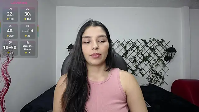 Snapshot of issa__nassar chatting on 11/08/25, 01:58 issa nassar online show from 11/08/25, 01:58