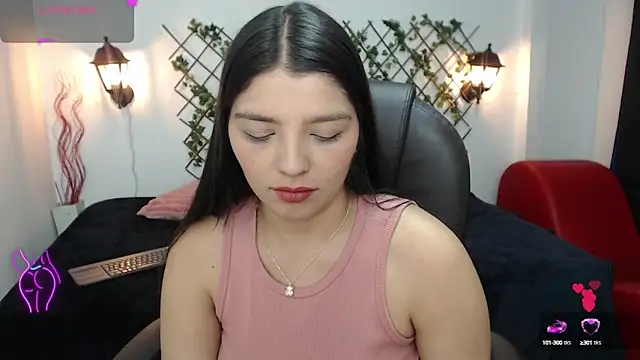 Snapshot of issa__nassar chatting on 10/02/25, 01:25 issa nassar online show from 10/02/25, 01:25