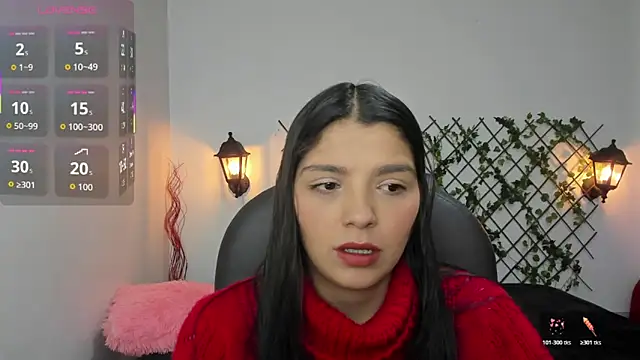 Snapshot of issa__nassar chatting on 10/21/25, 01:32 issa nassar online show from 10/21/25, 01:32