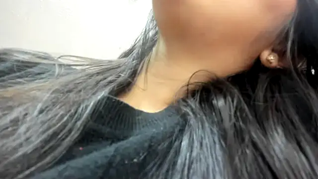 Snapshot of issa__nassar chatting on 11/06/25, 01:37 issa nassar online show from 11/06/25, 01:37