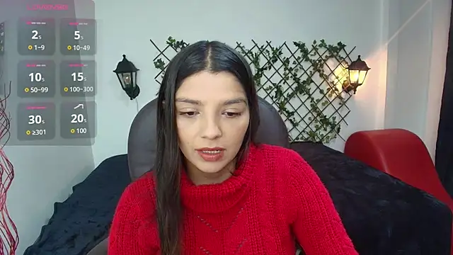 Snapshot of issa__nassar chatting on 11/20/25, 01:23 issa nassar online show from 11/20/25, 01:23