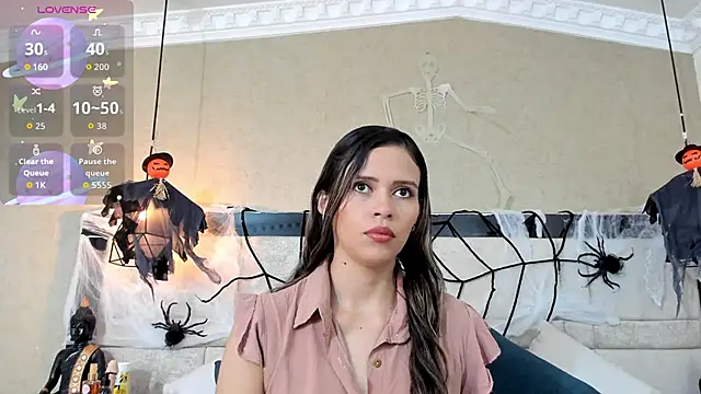 LiliJensen online show from 10/28/25, 08:08