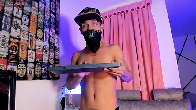 CRAZY-BOY99 online show from 02/10/26, 11:42