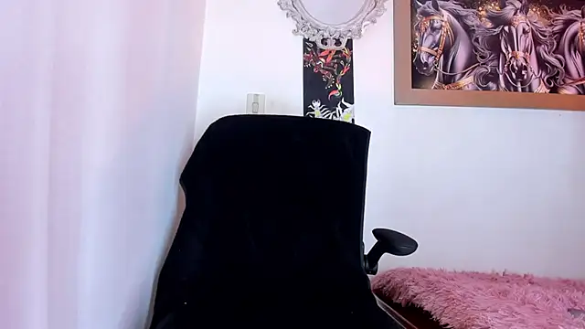 CRAZY-BOY99 online show from 04/04/26, 11:28