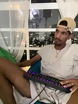 Miguel bigcock online show from 10/28/25, 11:36