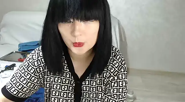 Sweet Yoon online show from 12/07/24, 02:30