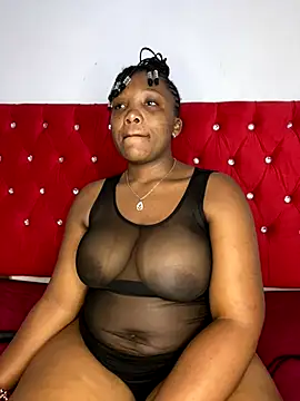 Beyoncex05 online show from 10/28/25, 11:14