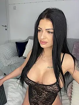 IrisRossie online show from 04/23/26, 05:14