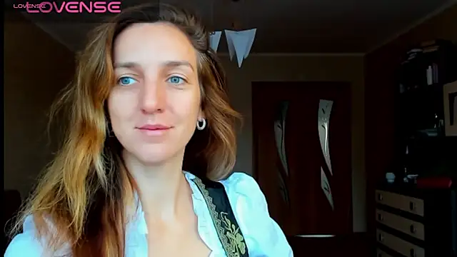 desired zzoya online show from 10/05/25, 02:02