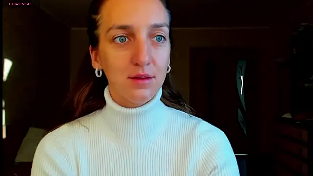 desired zzoya online show from 09/16/25, 12:55