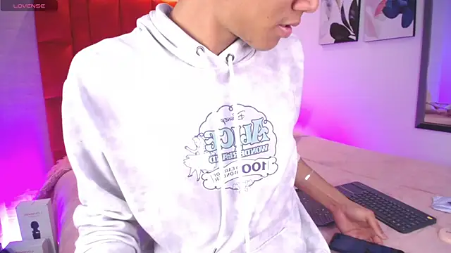 Jonas Rivers online show from 04/14/26, 04:50