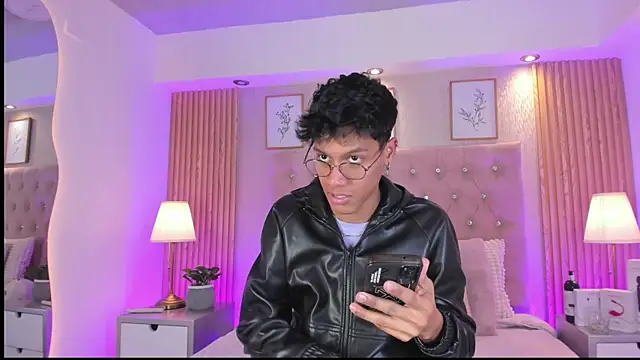 Snapshot of Jonas_Rivers chatting on 07/21/26, 04:36 Jonas Rivers online show from 07/21/26, 04:36