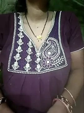 Sexyradha  online show from 04/21/26, 10:49