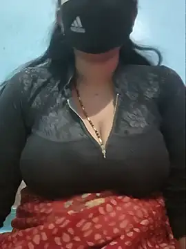 Snapshot of Sexyradha_ chatting on 07/04/26, 04:33 Sexyradha online show from 07/04/26, 04:33