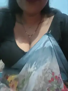 Snapshot of Sexyradha_ chatting on 07/15/26, 05:53 Sexyradha online show from 07/15/26, 05:53