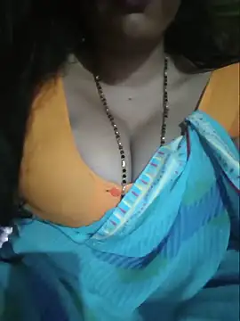 Snapshot of Sexyradha_ chatting on 06/14/26, 05:41 Sexyradha online show from 06/14/26, 05:41