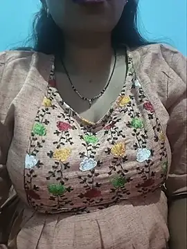 Snapshot of Sexyradha_ chatting on 07/17/26, 08:50 Sexyradha online show from 07/17/26, 08:50