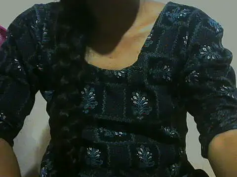 Snapshot of mayra89 chatting on 07/06/26, 06:10 mayra89 online show from 07/06/26, 06:10