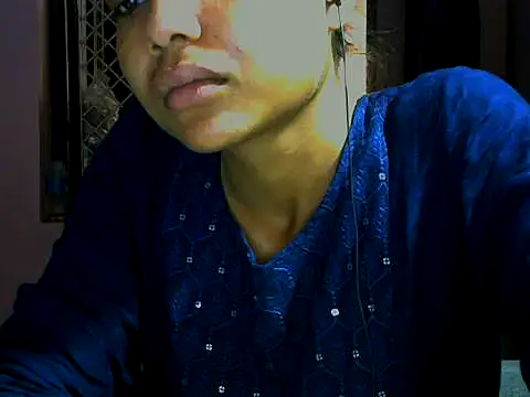 mayra89 online show from 10/15/25, 01:37