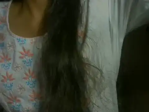 Snapshot of mayra89 chatting on 06/20/26, 03:28 mayra89 online show from 06/20/26, 03:28